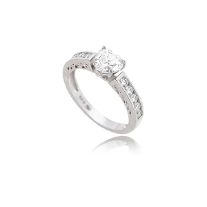 Anel Delicado Coração 6.6mm Prata 925 Moissanite